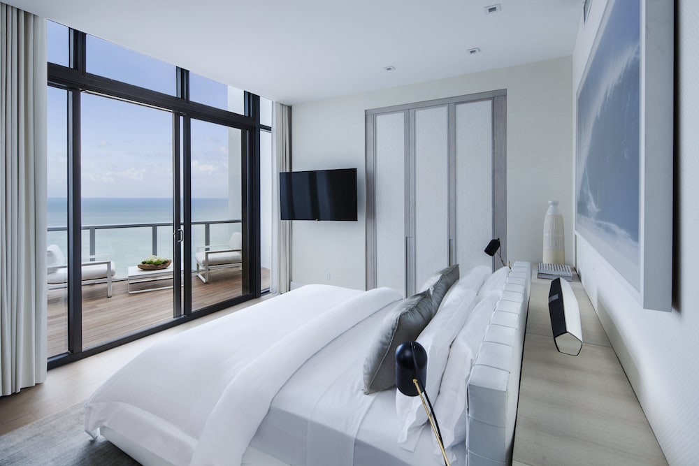 W South Beach - photo 13