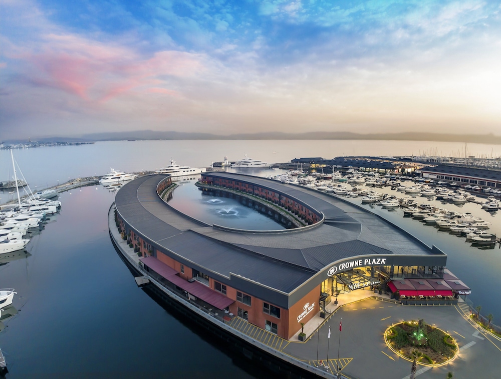 Crowne Plaza Istanbul Tuzla Viaport Marina by IHG in Tuzla, Turkey