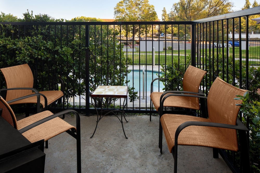 Courtyard by Marriott San Diego Rancho Bernardo - photo 16