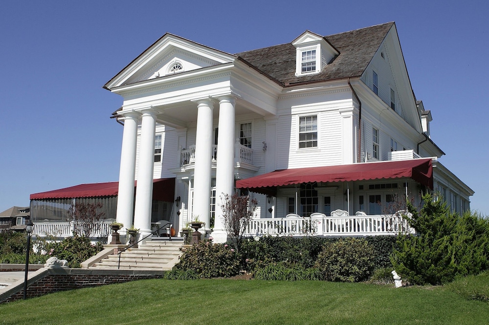 Peter Shields Inn & Restaurant - photo 45