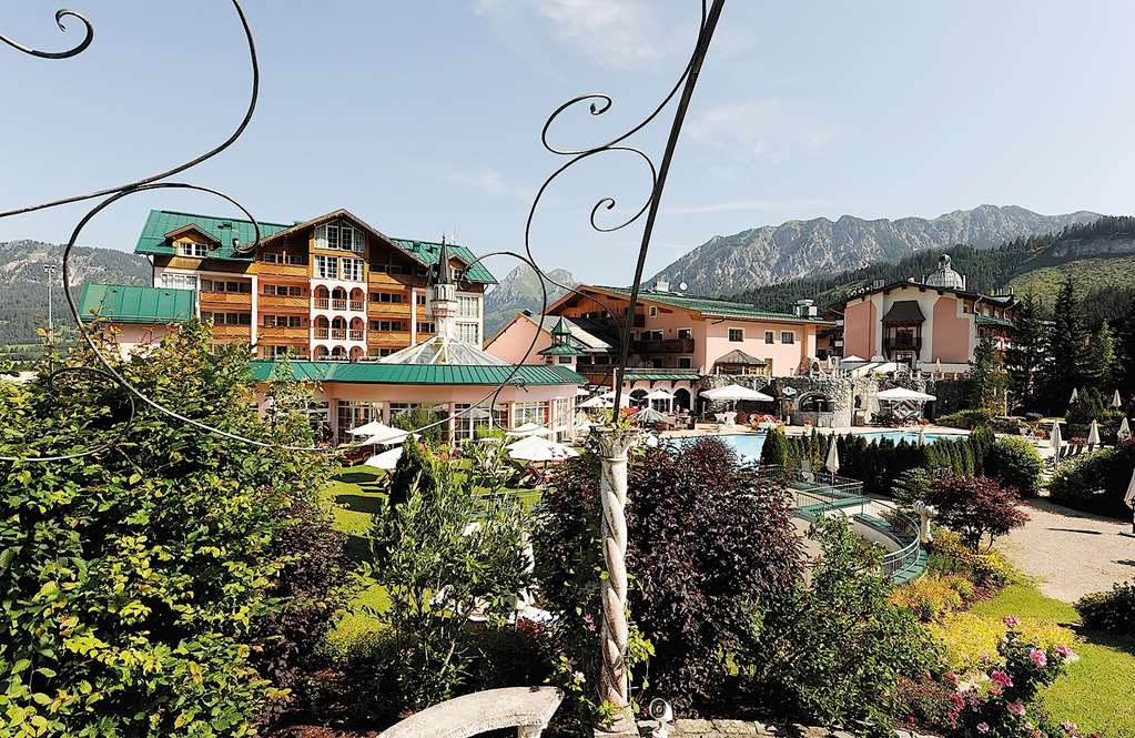 Wellnesshotel Liebes Rot Fluh — Graen