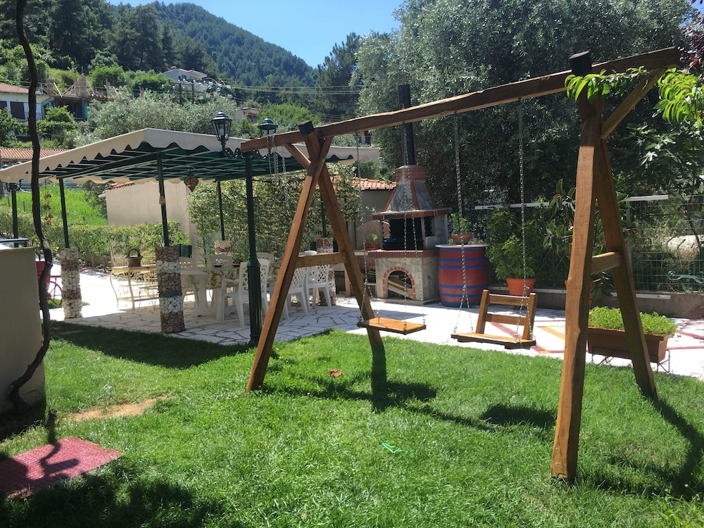 Vergina - carbon neutral hotel in Thasos