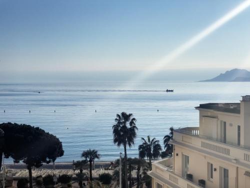 Croisette Vue Mer Laterale - last minute hotel in Cannes