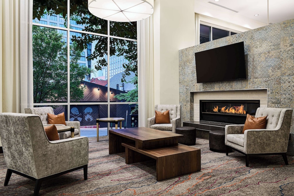 Hilton Garden Inn Nashville Downtown Convention Center - photo 3