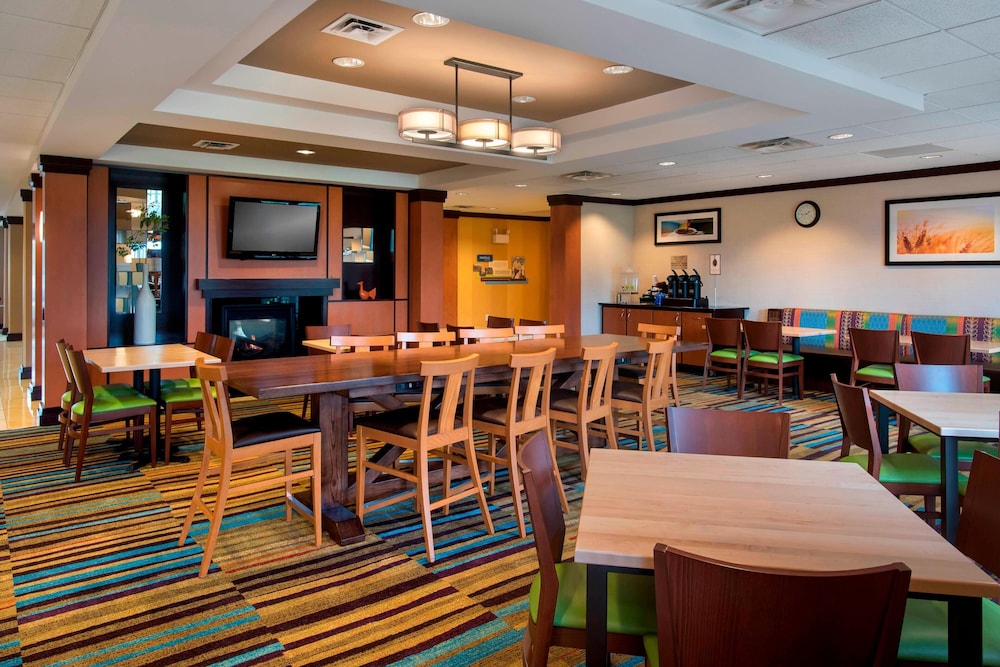 Fairfield Inn & Suites by Marriott Verona - photo 20