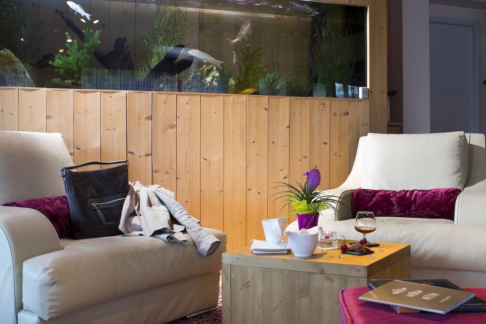 Hôtel Les Grillons — Talloires — photo 3