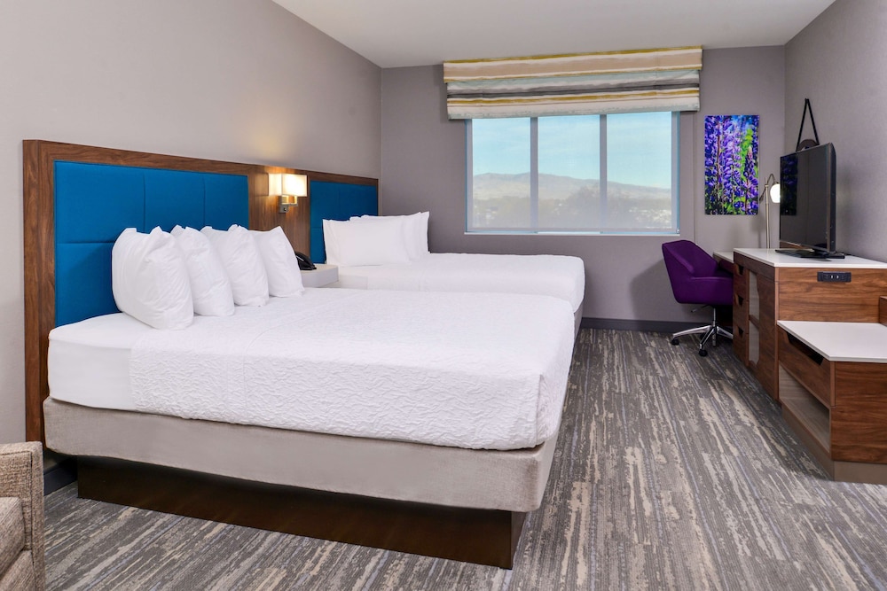 Hampton Inn & Suites Boise Spectrum - photo 16