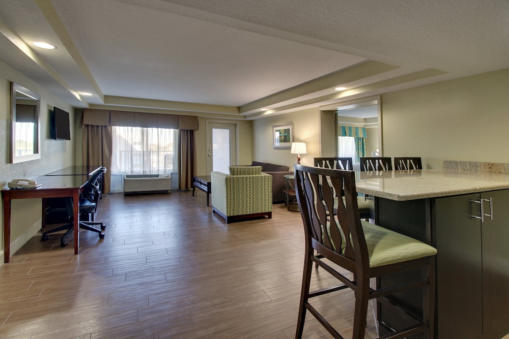 Holiday Inn Resort Orlando Lake Buena Vista by IHG - photo 6