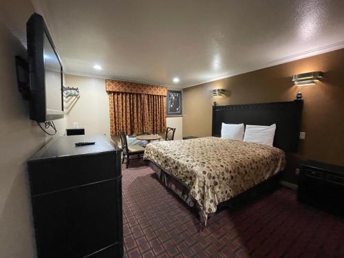 Sunrise inn - photo 10