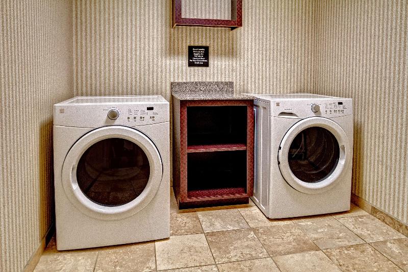 Hampton Inn Cleveland - photo 3