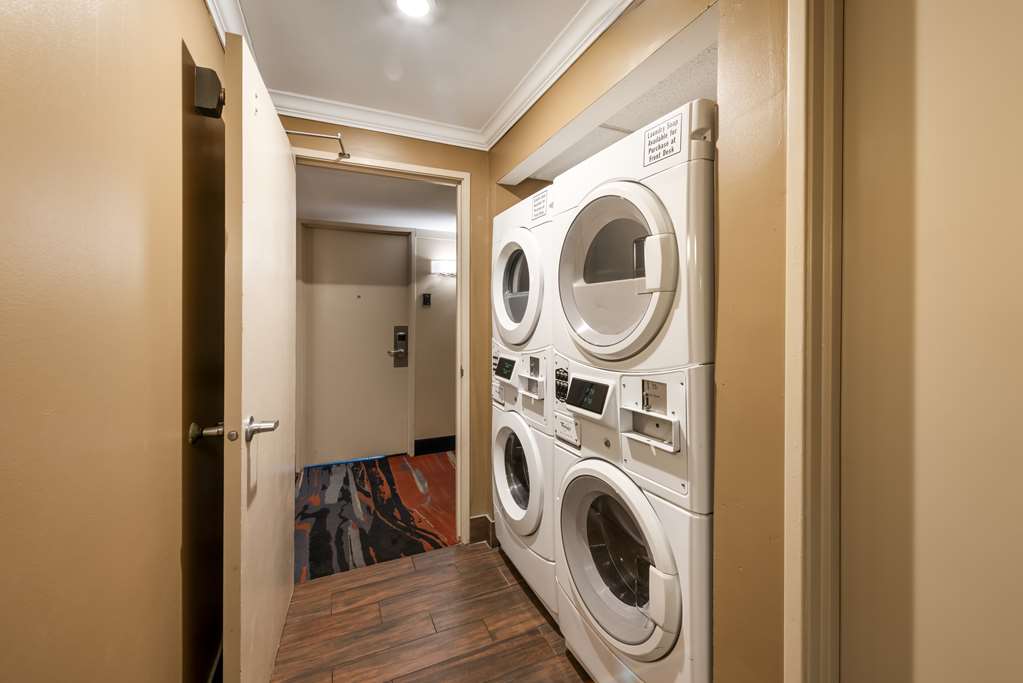 Best Western Plus White Bear Country Inn - photo 9
