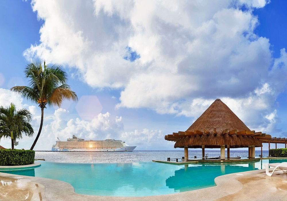 Infinity pool