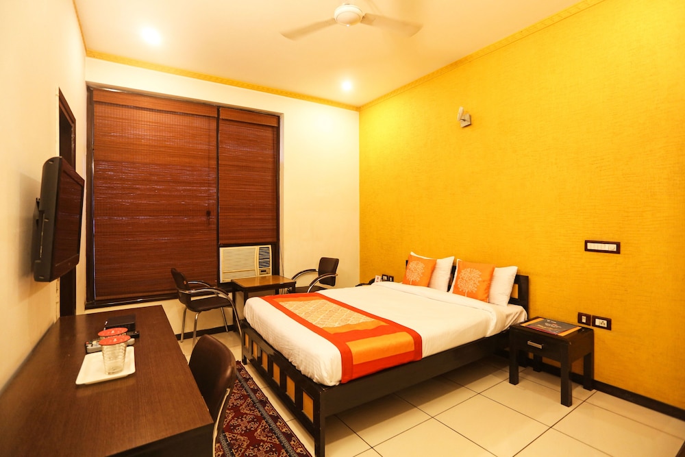 Oyo 5528 Dlf Phase 4