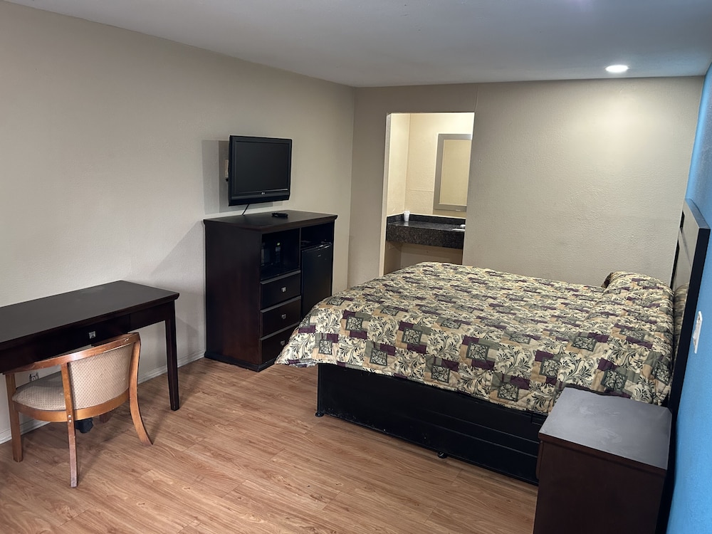 Blue Star Inn - photo 12