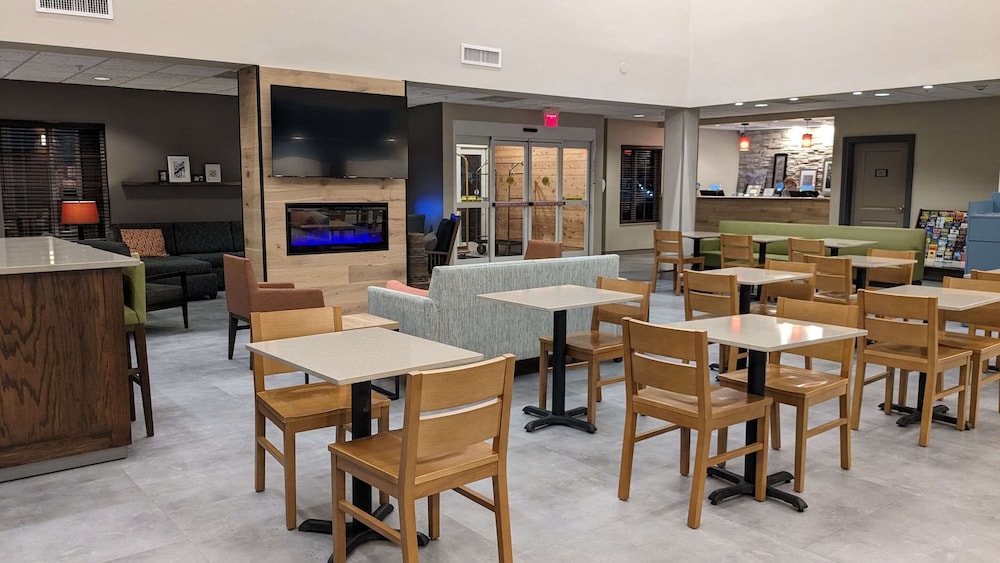 Country Inn & Suites by Radisson Covington LA - photo 4