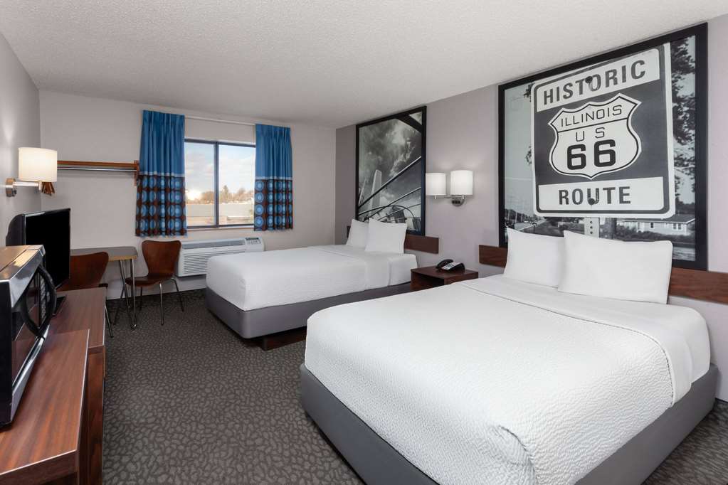 Super 8 by Wyndham Romeoville Bolingbrook - photo 9