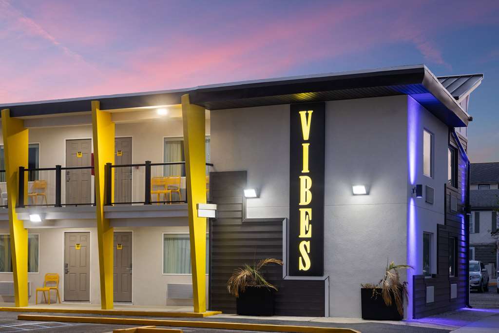 The Vibes Hotel Trademark Collection by Wyndham - photo 4