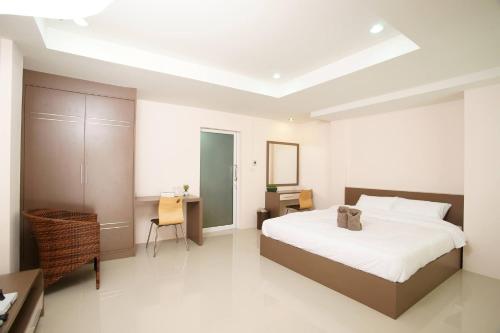 Memory Place Samphran - carbon neutral hotel in Sam Phran
