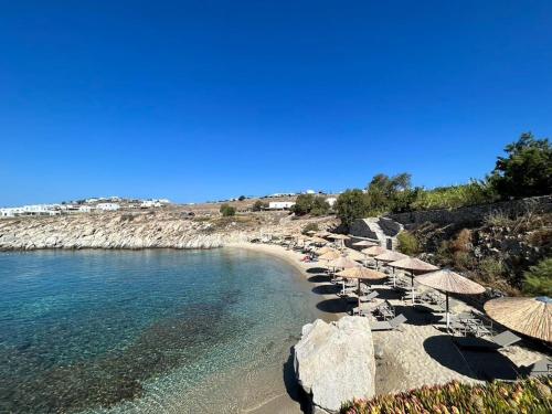 Laullie — 4-Star Luxury Hotel in Ornos, Greece