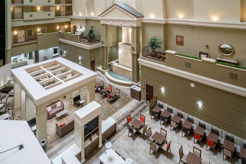 Embassy Suites by Hilton Nashville at Vanderbilt - photo 2