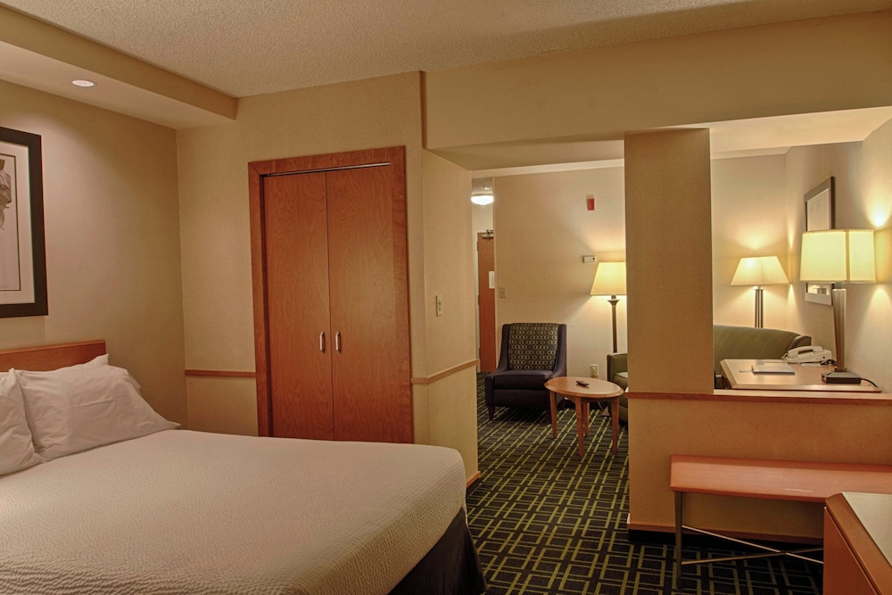 Fairfield Inn and Suites by Marriott Sierra Vista - photo 9