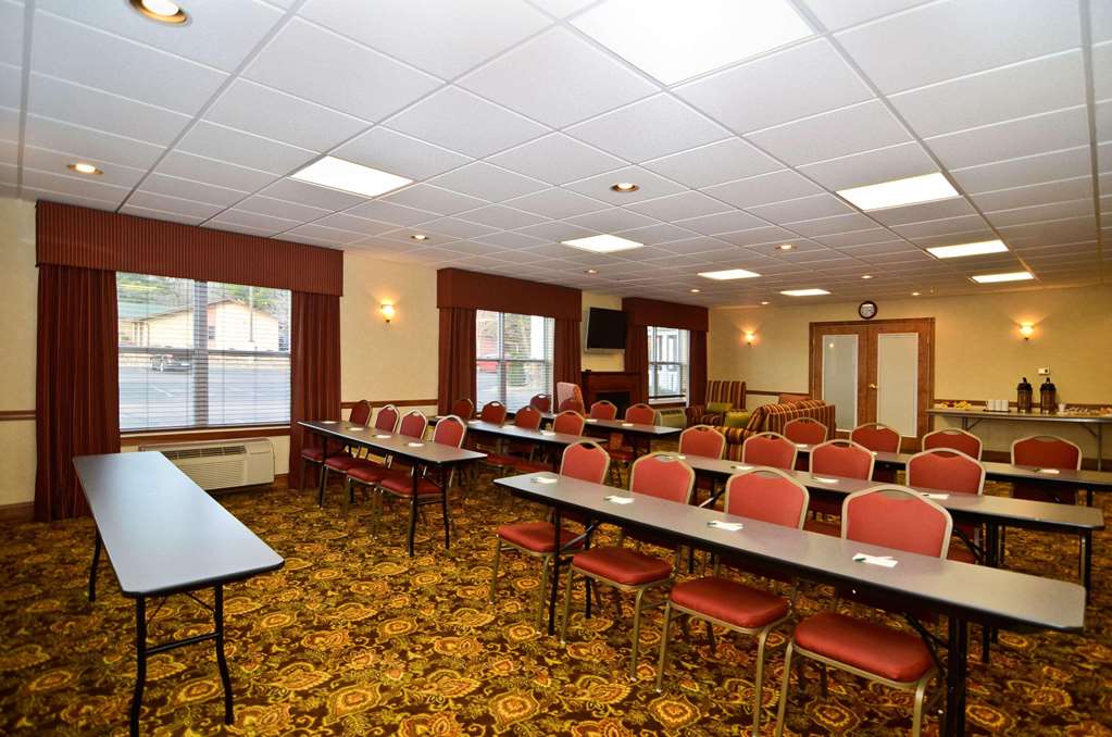 Country Inn & Suites by Radisson Stevens Point WI - photo 21