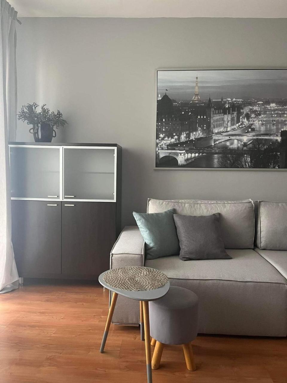 Klimatyzacja przy centrum Onkologii klinice Novum dla pary bądź 4 osób — 4-Star Luxury Hotel in Warsaw, Poland