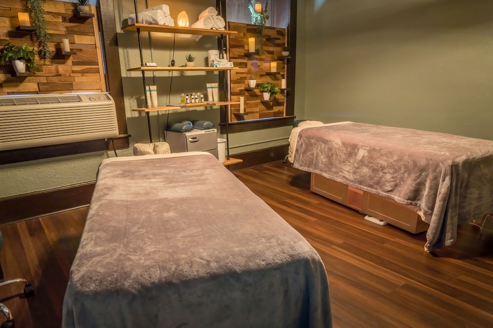 Basin Park Hotel and Spa - photo 39
