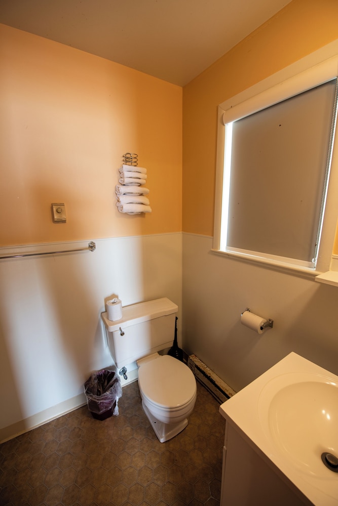Bell's Melody Motel - photo 10