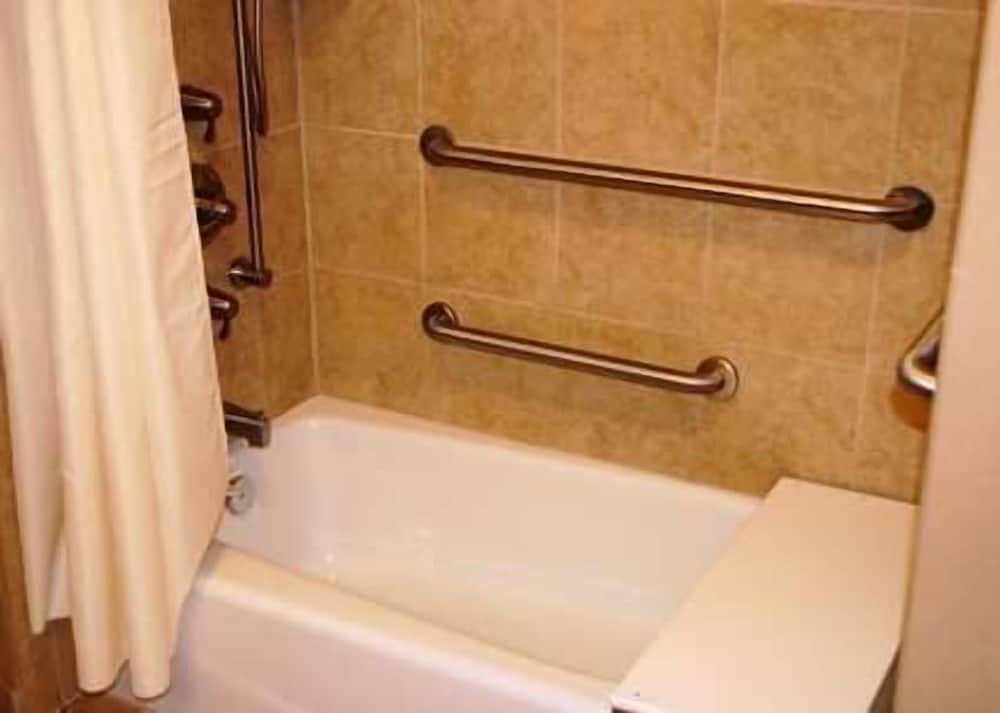 Hampton Inn & Suites Ocala Belleview - photo 14