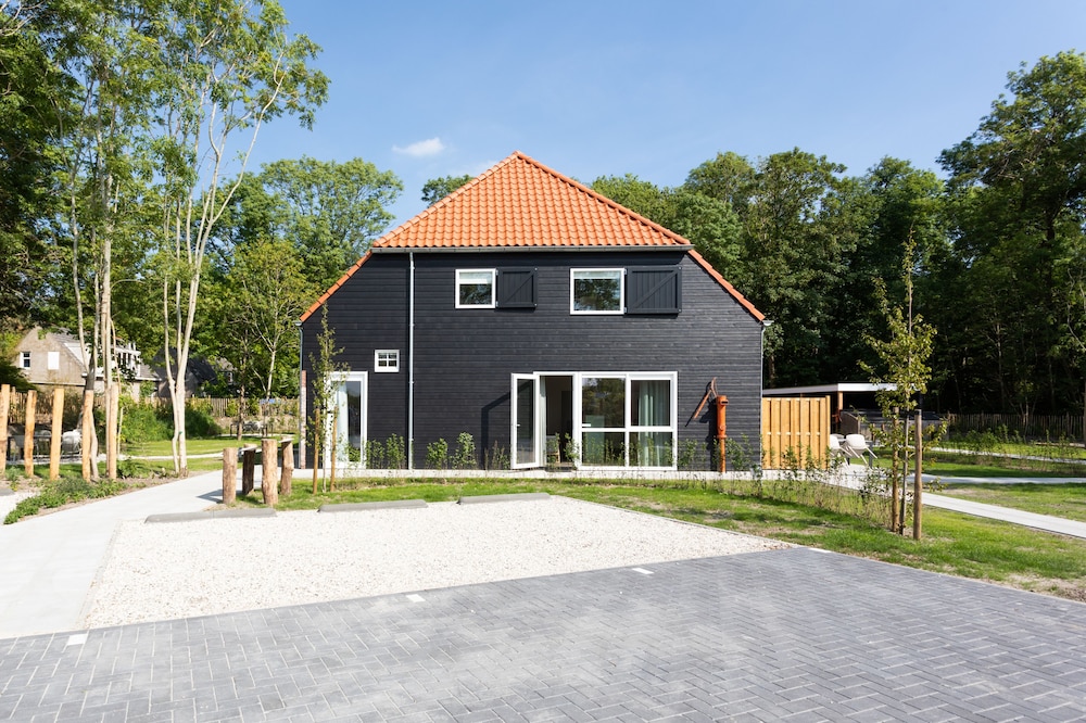 Hofstede Moesbosch I Kloeg Collection — 4-Star Luxury Hotel in Koudekerke, Netherlands