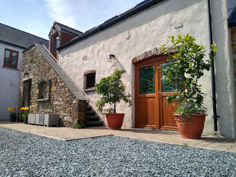 Cranny — 4-Star Luxury Hotel in Narberth, United Kingdom