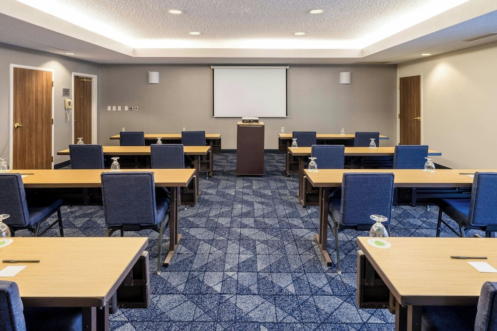 Courtyard by Marriott Boulder Broomfield - photo 32