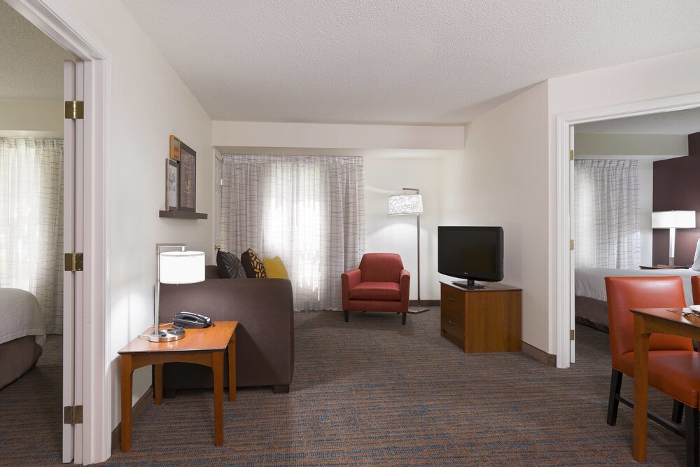 Residence Inn Philadelphia Montgomeryville - photo 8