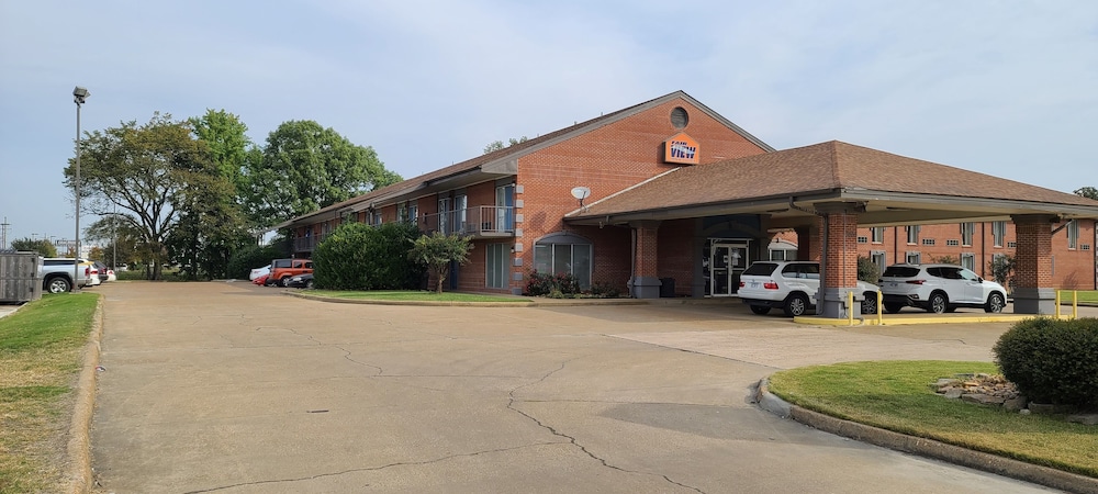 Fairview Inn & Suites - photo 25