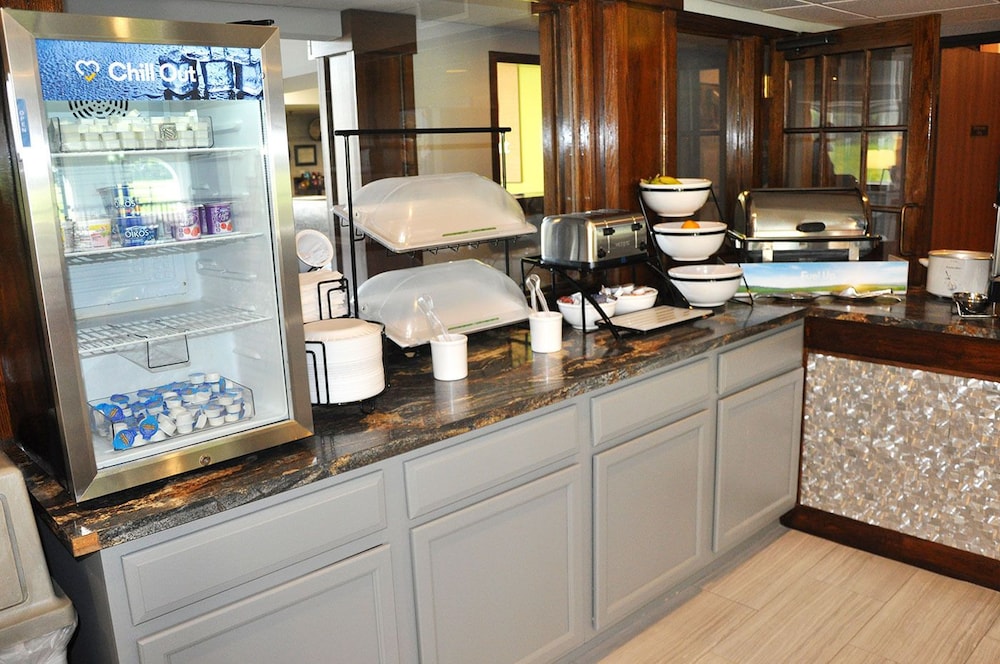 Dunes Express Inn & Suites - photo 25