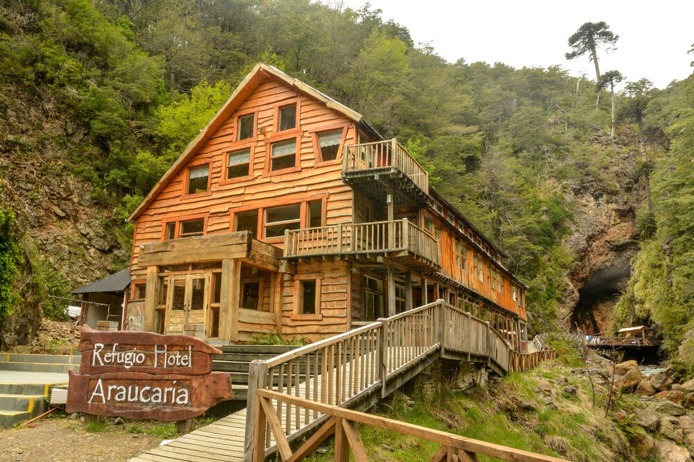 Termas Malleco in Victoria, Chile