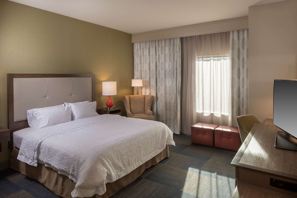 Hampton Inn & Suites Asheville Biltmore Village - photo 7