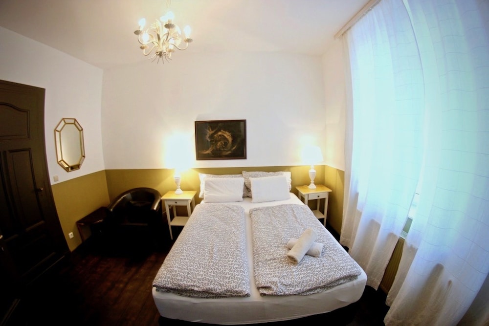 a domo Apartments Oberhausen Studio Apartments & Flats short or longterm single or grouptravel — 4-Star Luxury Hotel in Oberhausen, Germany