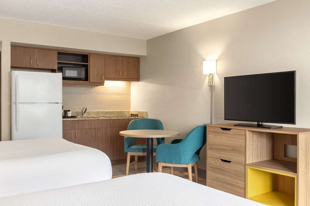 Days Inn by Wyndham Cocoa Beach Port Canaveral - photo 21