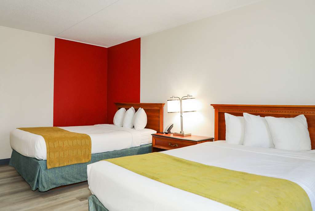 Ramada by Wyndham Cumberland Downtown - photo 25