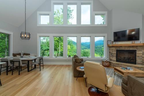 Eagle View - carbon neutral hotel in Swannanoa