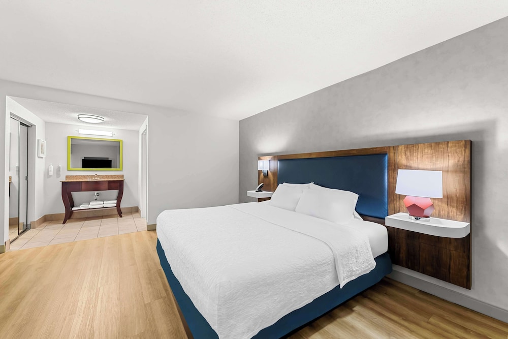 Hampton Inn Chattanooga North Ooltewah - photo 15