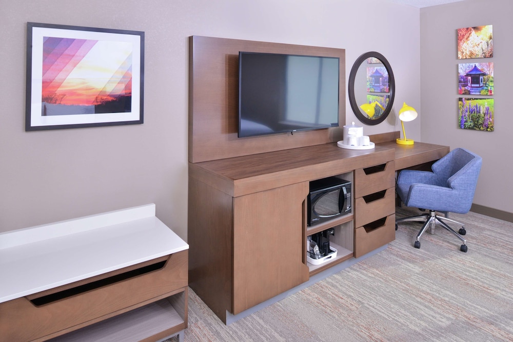 Hampton Inn Lakeville Minneapolis - photo 22