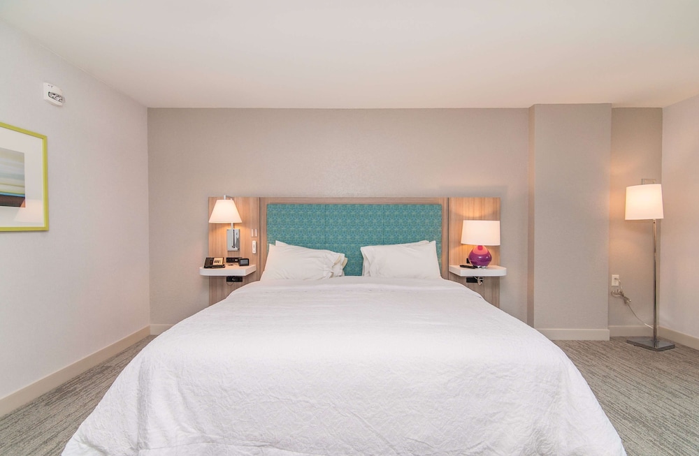 Hampton Inn Norwich - photo 19