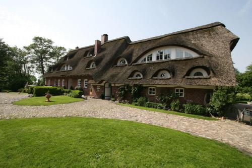 Erlenhof Steinau Fachwerkhaus mit Reetdach in Steinau An Der Strasse, Germany