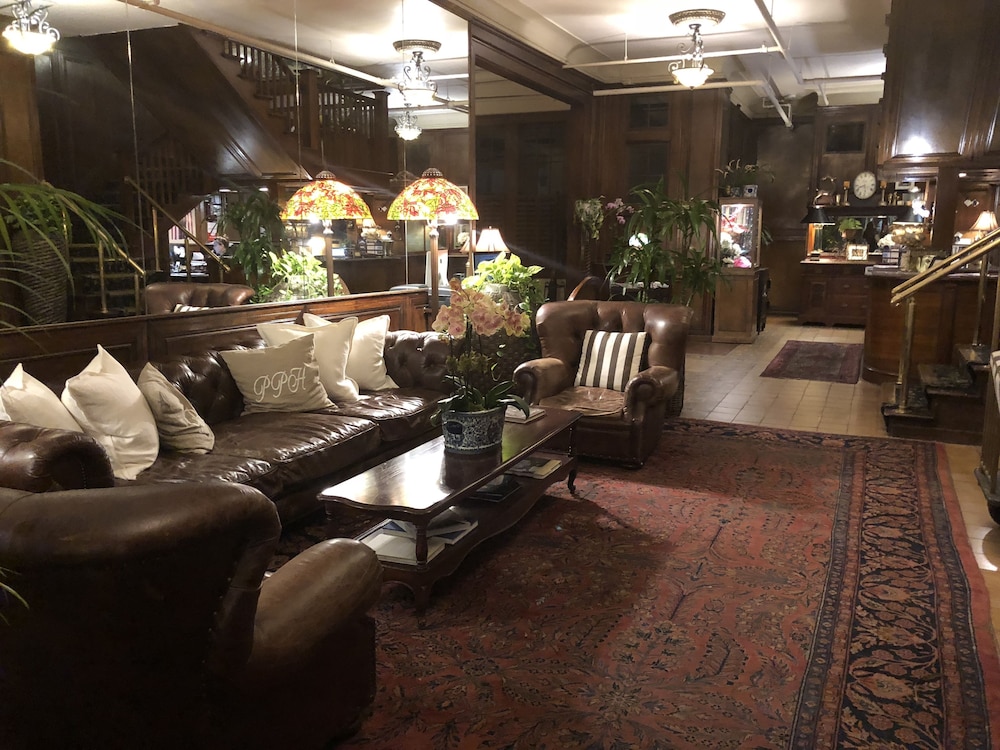 Park Plaza Hotel - photo 31