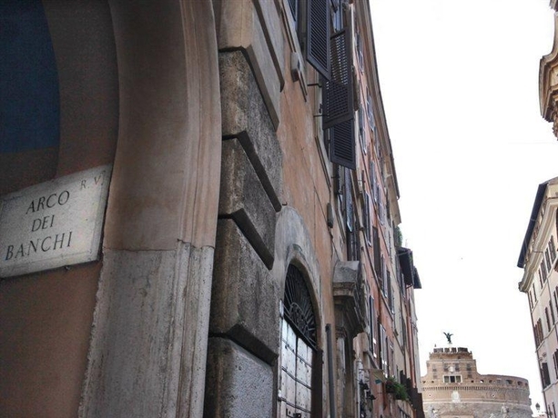 Castel Sant'angelo Apartments Exclusive & Luxury — 4-Star Luxury Hotel in Rome, Italy