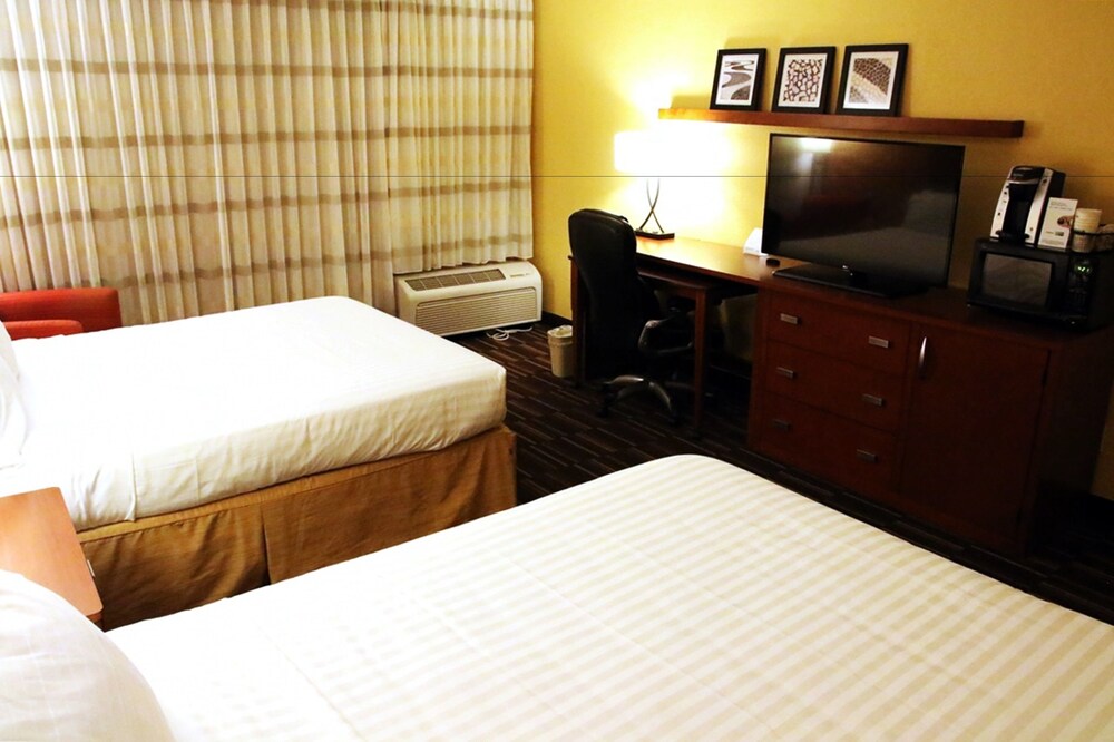 Holiday Inn Express Tifton by IHG - photo 3