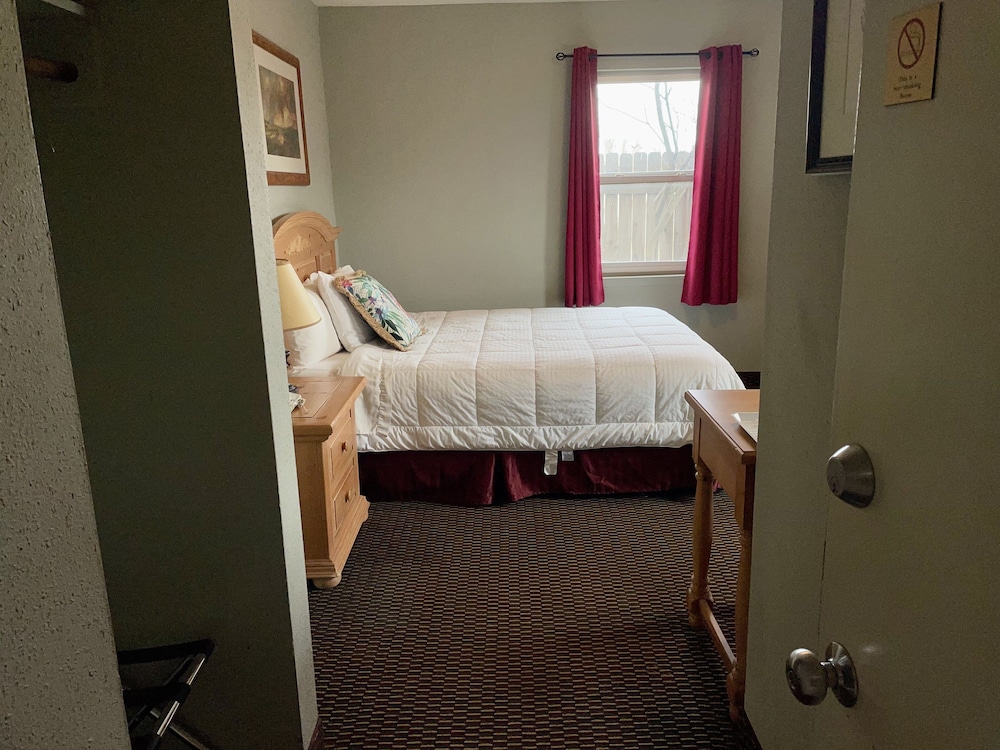 Rugged Country Lodge - photo 15